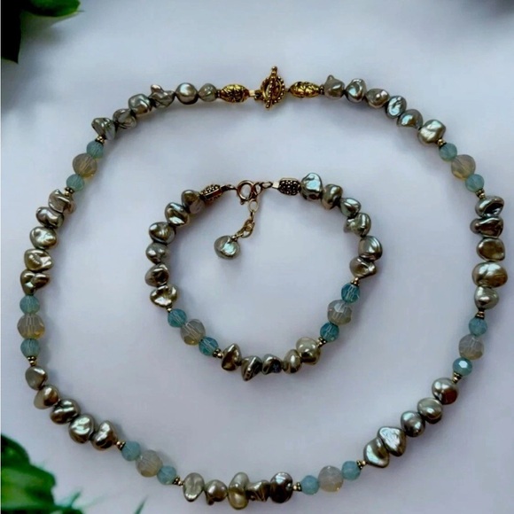 Rare Kashi Fireball Peacock Blue and Silver Tahitian Pearl 12k Gold Necklace Set - Picture 2 of 5